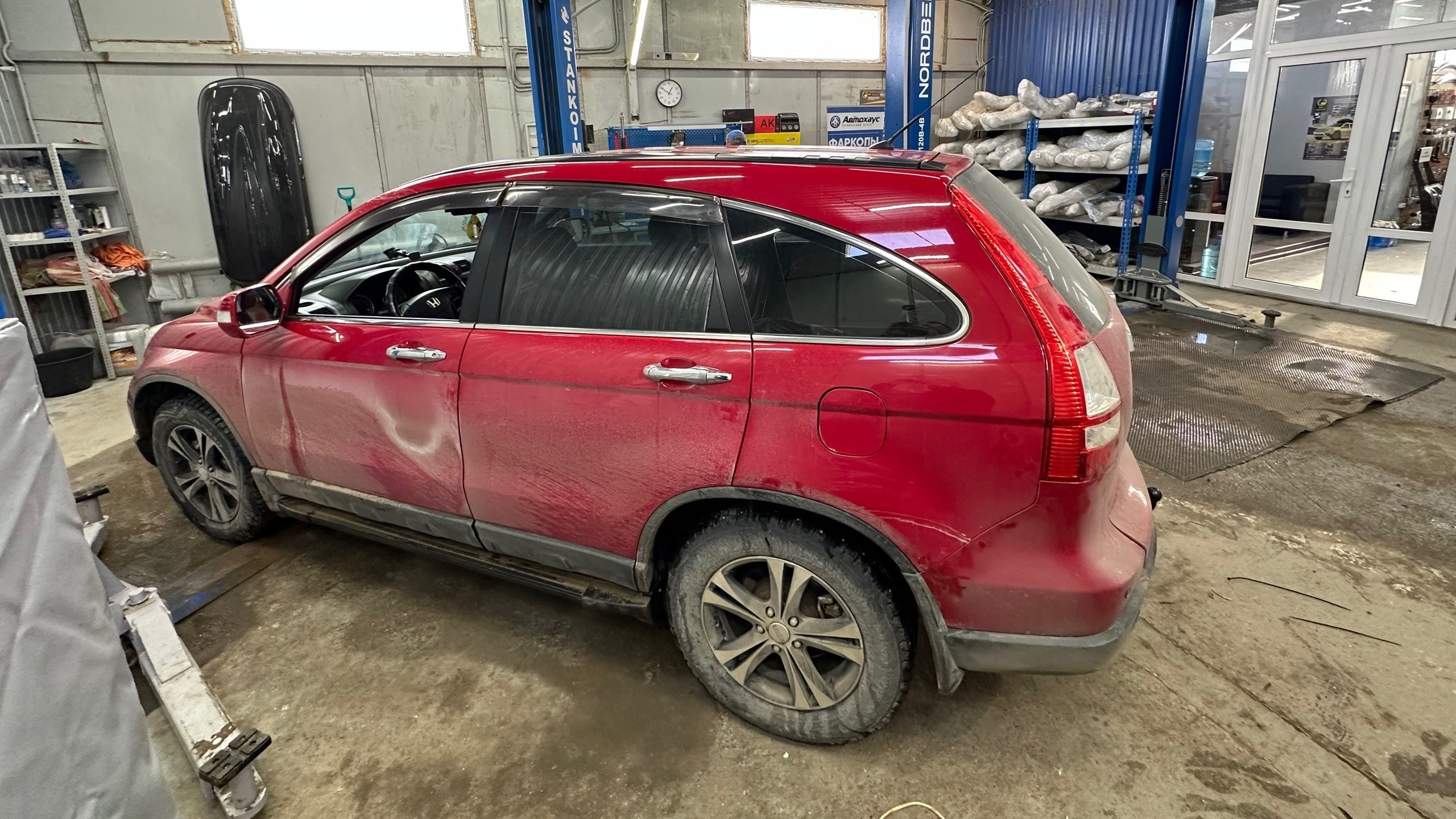 Установка фаркопа Honda CR-V